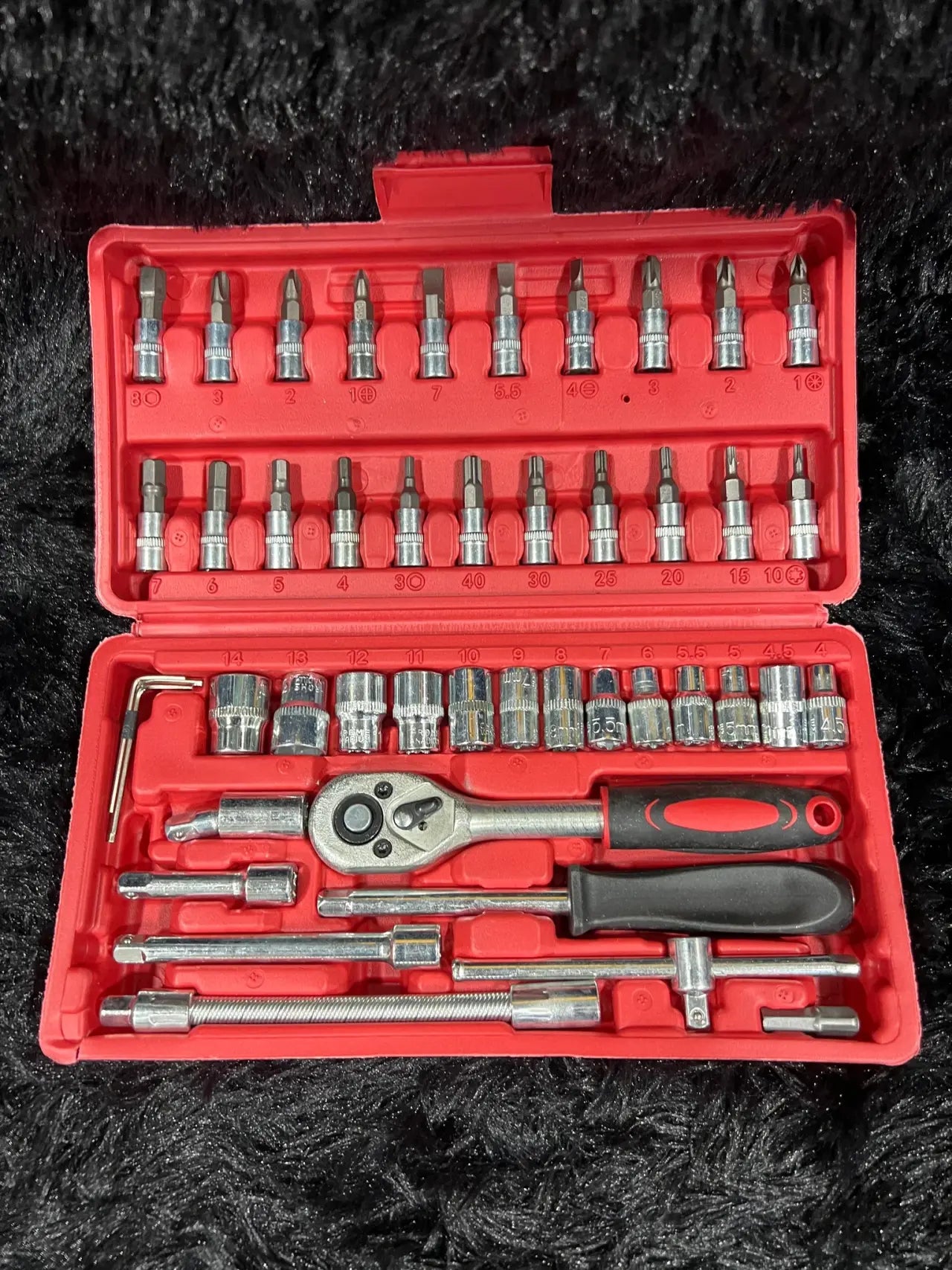 Caja de dados con LLave, de 46 piezas